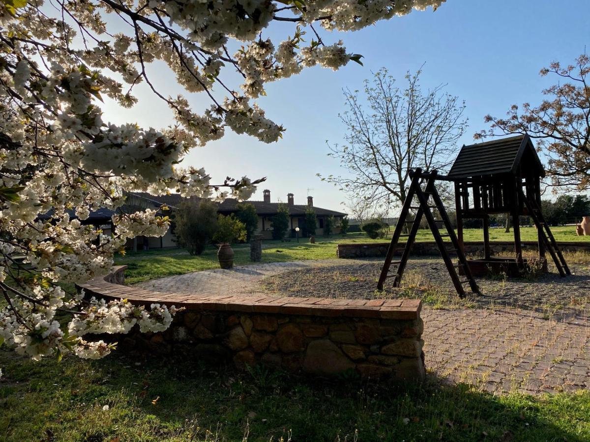 Agriturismo Le Giare Bagno Roselle Bagian luar foto
