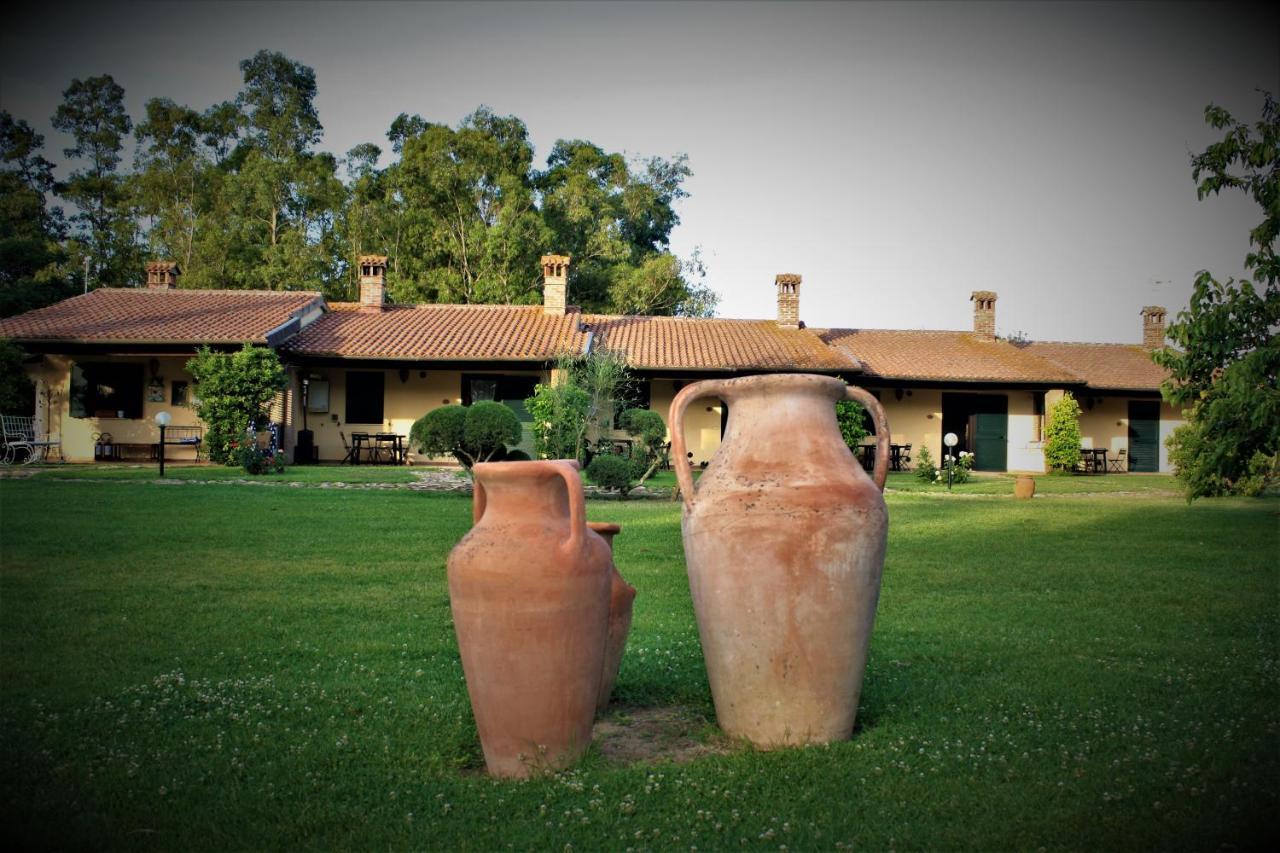 Agriturismo Le Giare Bagno Roselle Bagian luar foto