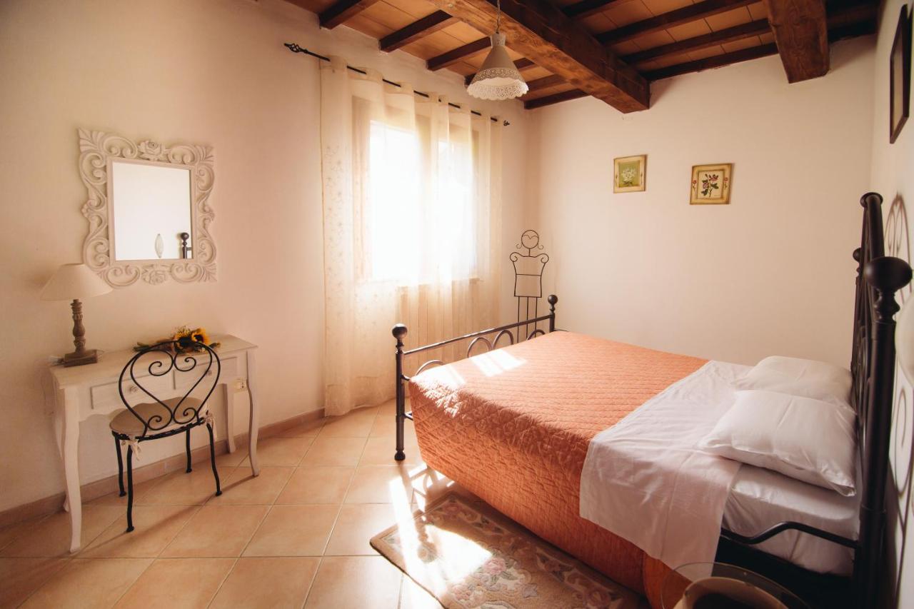 Agriturismo Le Giare Bagno Roselle Bagian luar foto