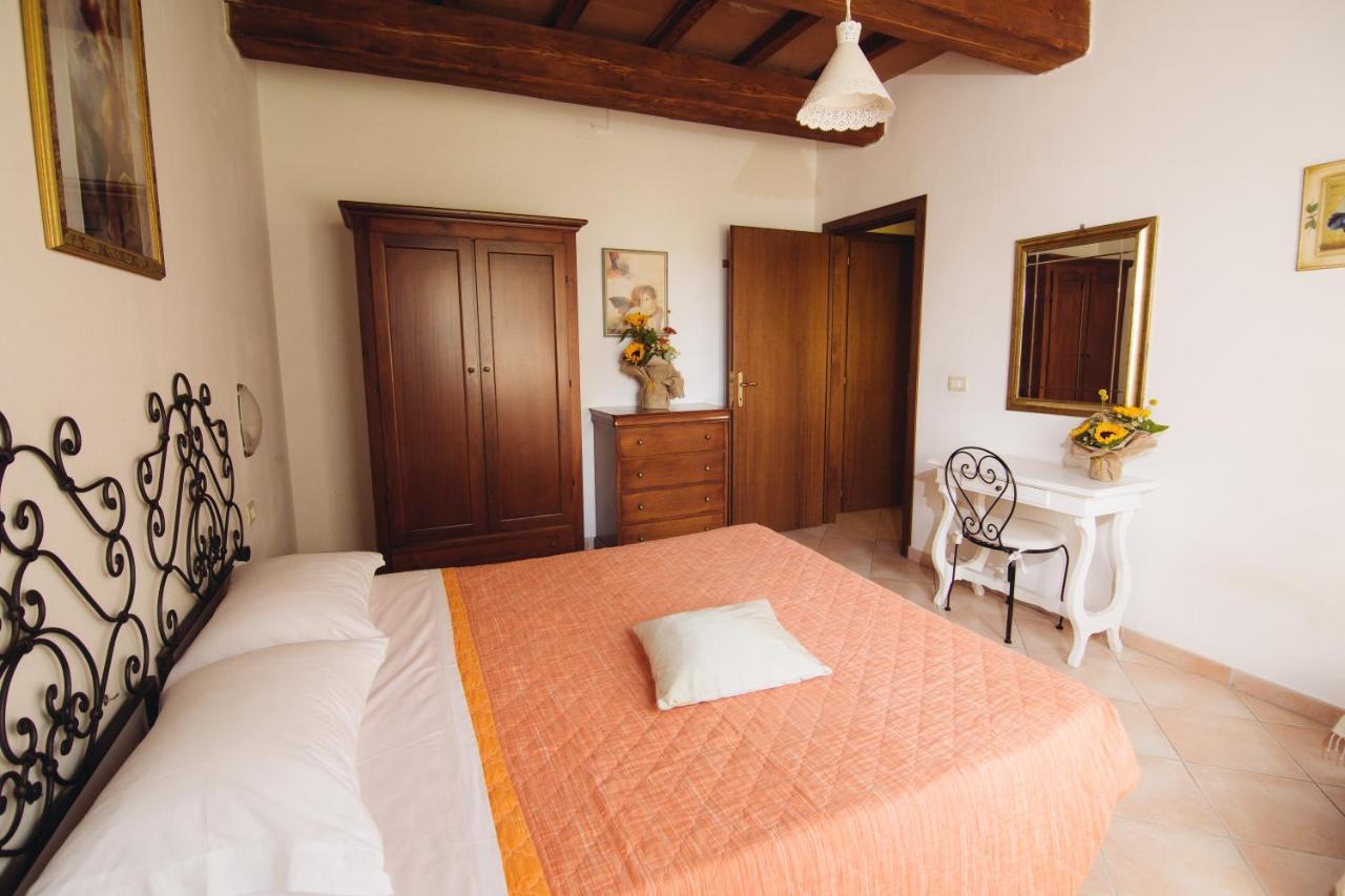 Agriturismo Le Giare Bagno Roselle Bagian luar foto